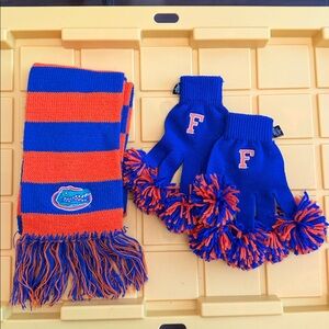 Florida Gator’s Scarf and Spirit Fingers Gloves